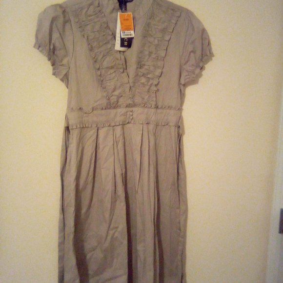 Dresses & Skirts - Dress